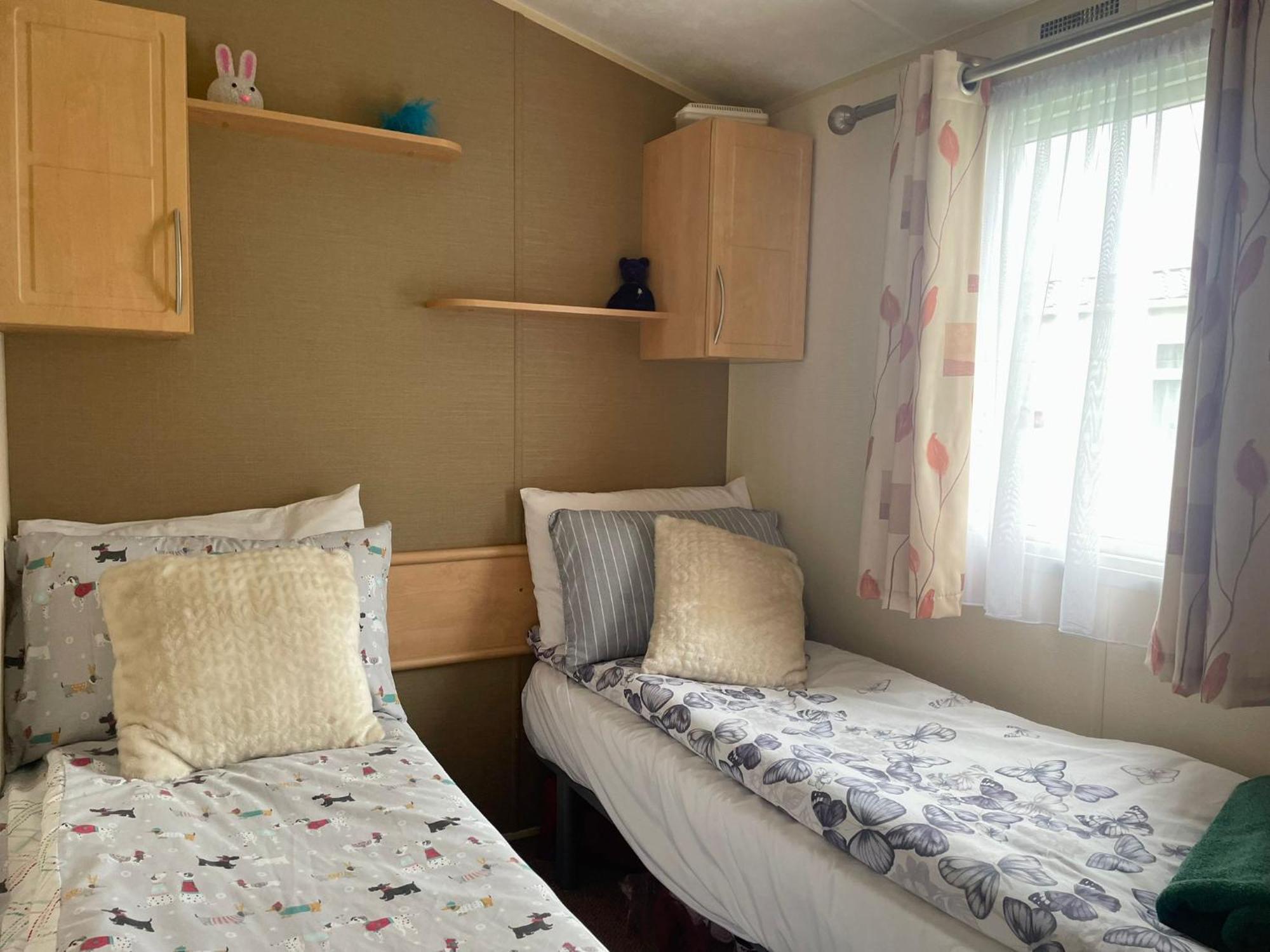 Cosy 3 Bedroom Caravan, South Cerney Luaran gambar